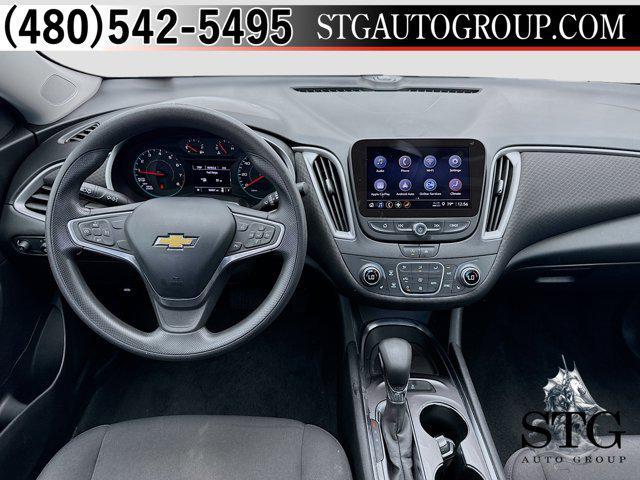 Photo of 2022 Silver Ice Metallic Chevrolet Malibu
