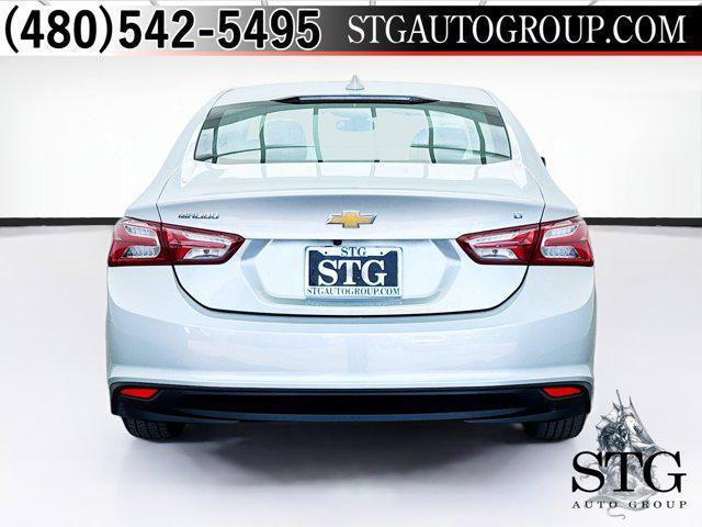 Photo of 2022 Silver Ice Metallic Chevrolet Malibu