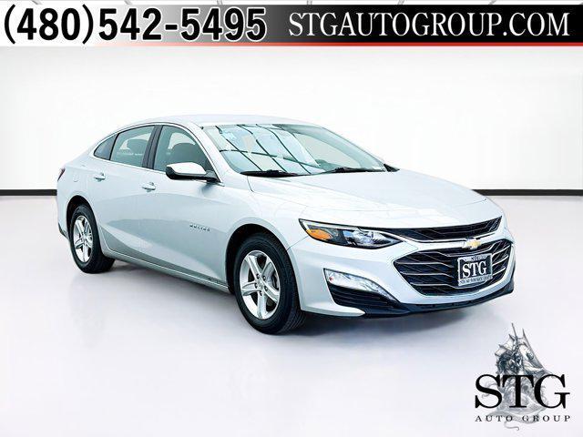 Photo of 2022 Silver Ice Metallic Chevrolet Malibu