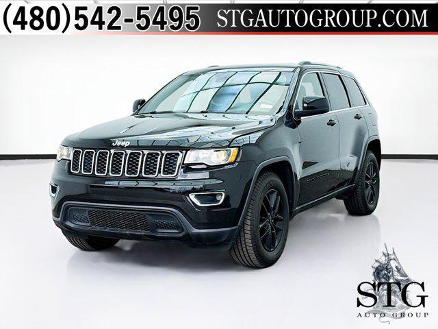 Photo of 2018 Diamond Black Crystal Pearlcoat Jeep Grand Cherokee