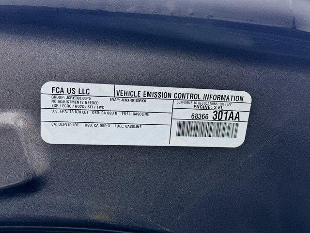 Photo of 2018 Granite Crystal Metallic Clearcoat Jeep Grand Cherokee