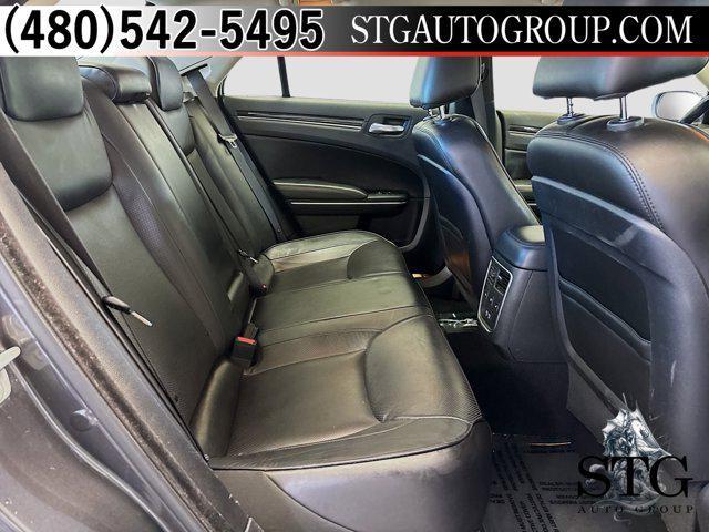 Photo of 2022 Granite Crystal Metallic Clearcoat Chrysler 300