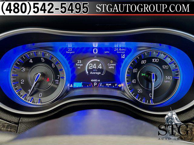 Photo of 2022 Granite Crystal Metallic Clearcoat Chrysler 300