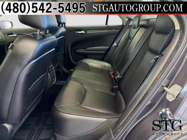 Photo of 2022 Granite Crystal Metallic Clearcoat Chrysler 300