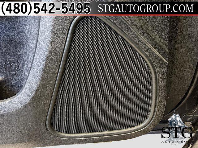 Photo of 2022 Granite Crystal Metallic Clearcoat Chrysler 300
