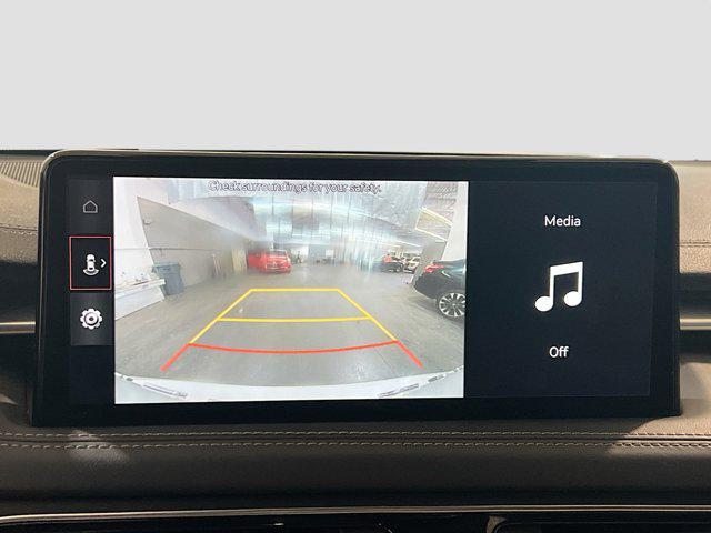 Photo of 2022 Uyuni White Genesis G70