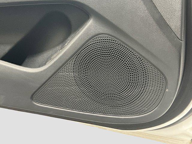Photo of 2022 Uyuni White Genesis G70
