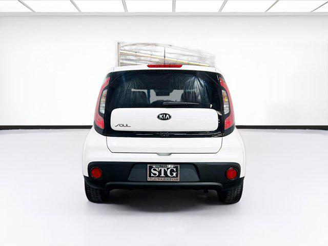 Photo of 2019 Clear White Kia Soul