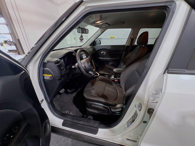 Photo of 2019 Clear White Kia Soul
