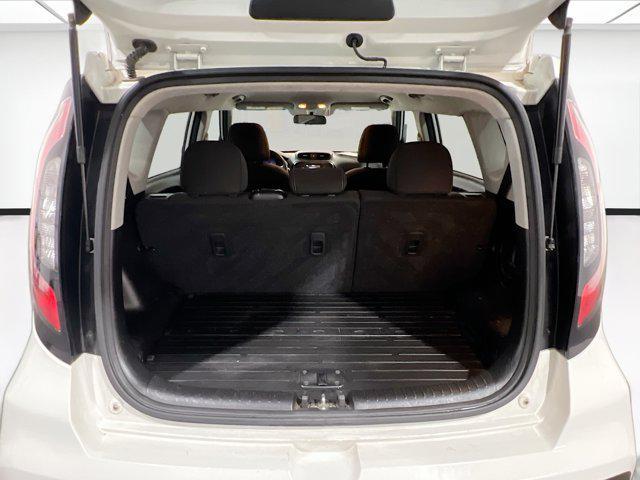 Photo of 2019 Clear White Kia Soul