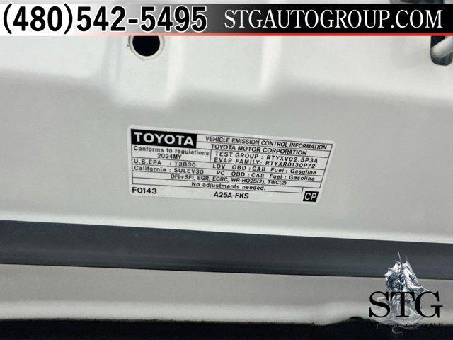 Photo of 2024 Ice Cap Toyota Camry