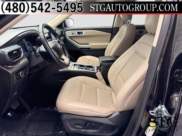 Photo of 2023 Black Metallic Ford Explorer