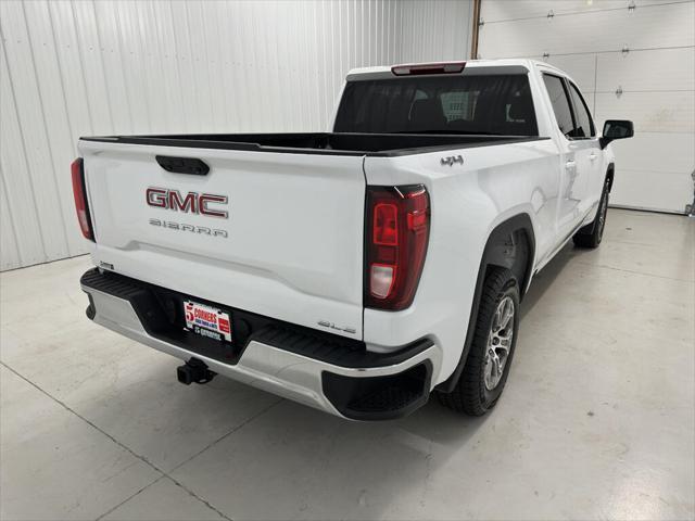 Photo of 2024 Summit White GMC Sierra 1500