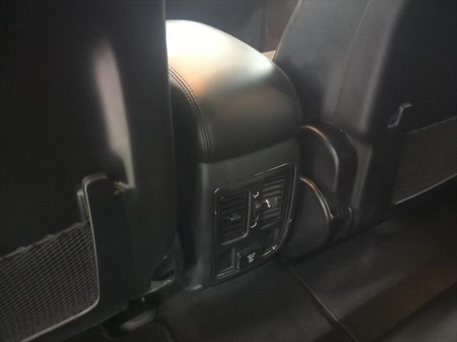 Photo of 2020 Velvet Red Pearlcoat Jeep Grand Cherokee