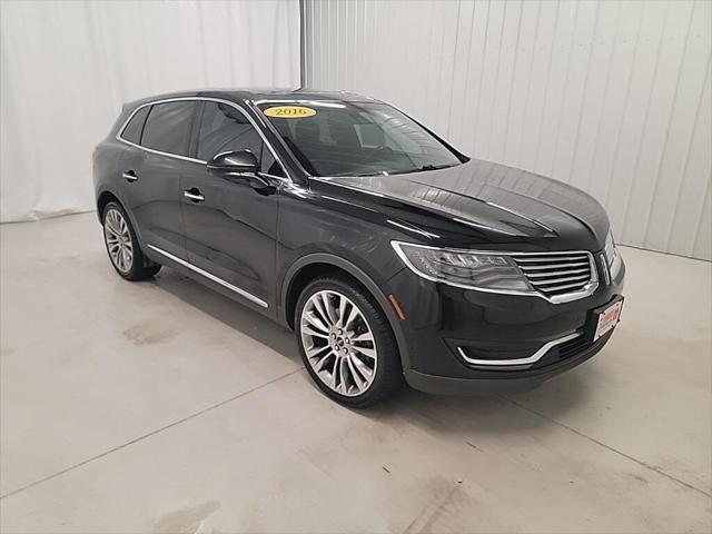 Photo of 2016 Velvet Lincoln MKX
