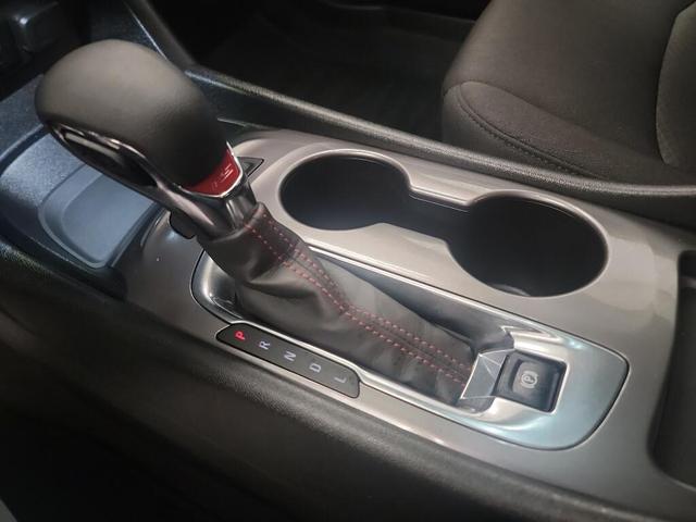 Photo of 2025 Summit White Chevrolet Malibu