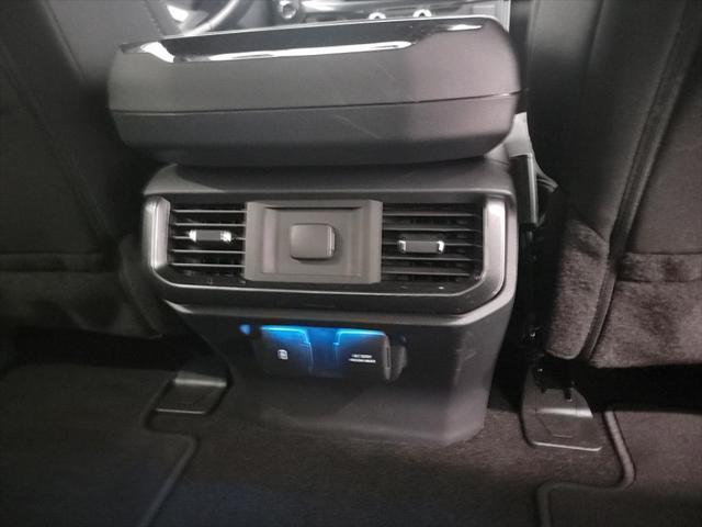 Photo of 2021 Oxford White Ford F-150