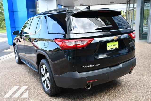 Photo of 2019 Mosaic Black Metallic Chevrolet Traverse