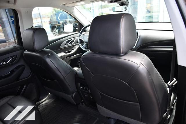Photo of 2019 Mosaic Black Metallic Chevrolet Traverse