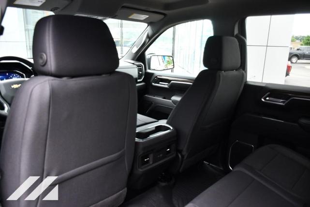 Photo of 2025 Black Chevrolet Silverado 1500