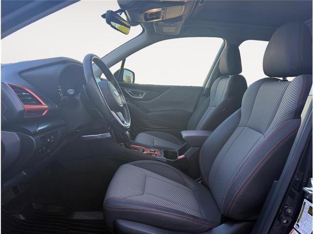 Photo of 2019 Crystal Black Silica Subaru Forester