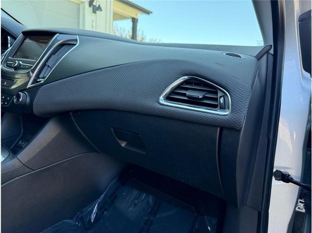 Photo of 2019 Silver Chevrolet Cruze