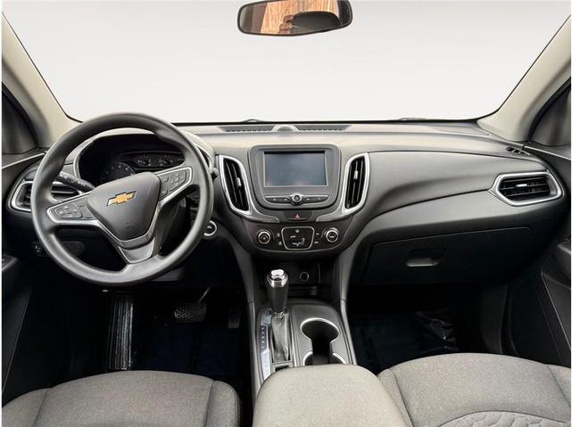Photo of 2018 White Chevrolet Equinox