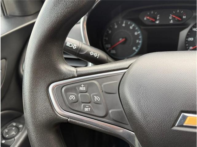 Photo of 2018 White Chevrolet Equinox