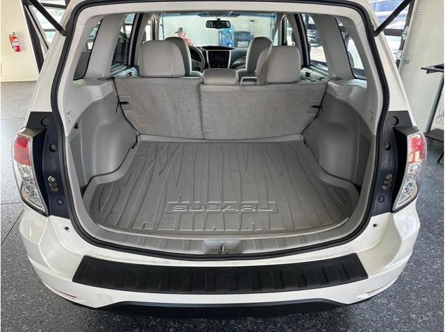 Photo of 2011 Satin White Pearl Subaru Forester