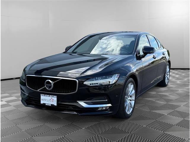 2017 Volvo S90