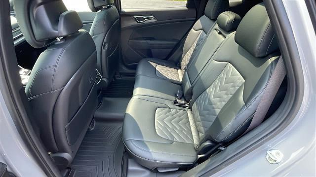 Photo of 2023 Gray Kia Sportage