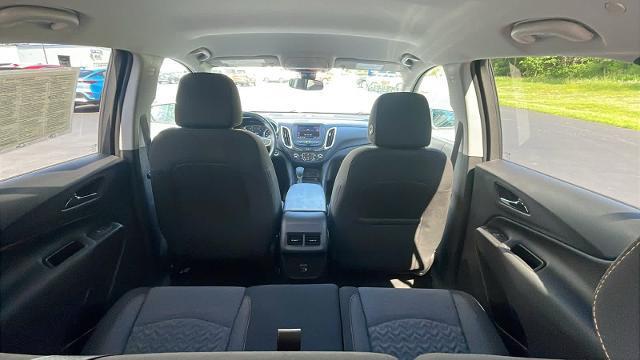 Photo of 2022 Mosaic Black Metallic Chevrolet Equinox