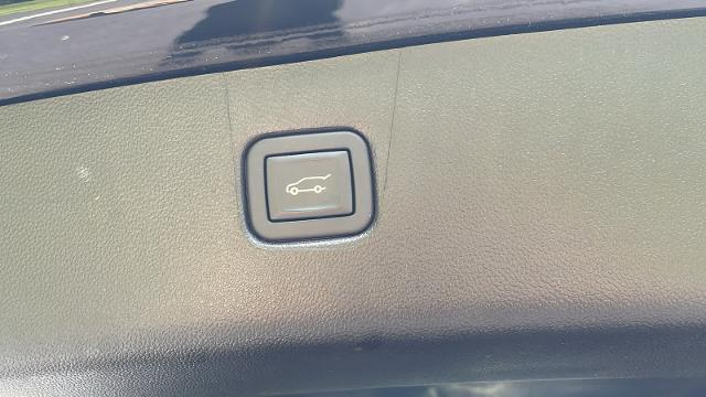 Photo of 2023 Black Chevrolet Blazer