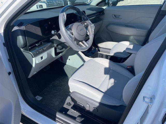 Photo of 2025 Atlas White Hyundai KONA