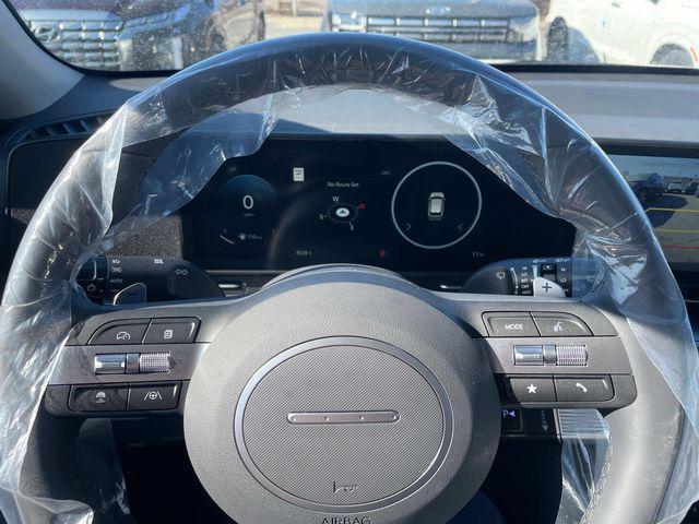 Photo of 2025 Atlas White Hyundai KONA