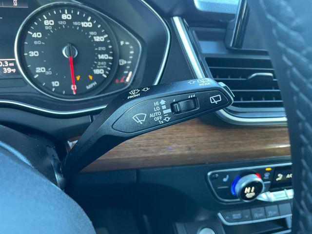 Photo of 2024 White Audi Q5