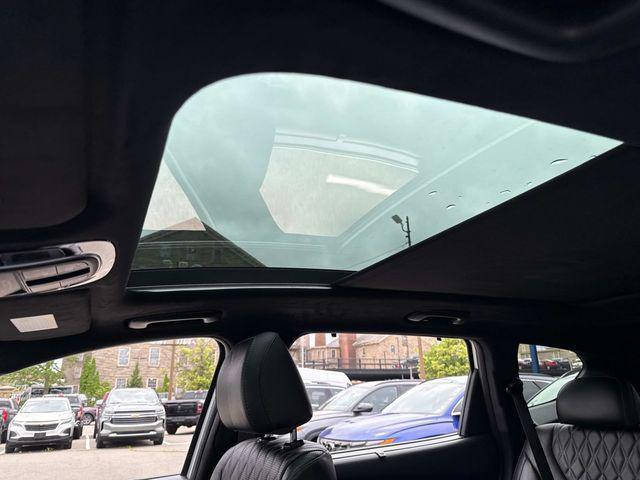 Photo of 2022 Shimmering Silver Hyundai SANTA FE