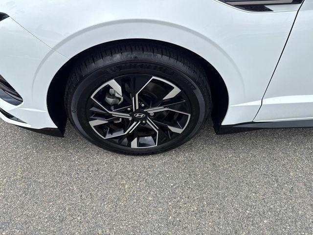 Photo of 2024 Serenity White Hyundai SONATA