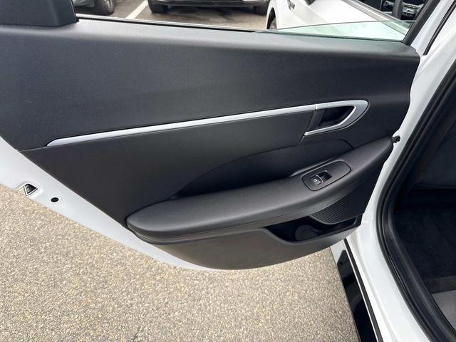 Photo of 2024 Serenity White Hyundai SONATA