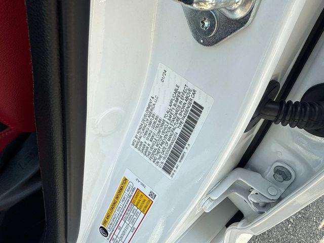 Photo of 2024 Platinum White Pearl Acura Integra