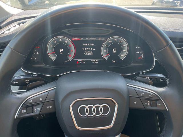 Photo of 2024 Mythos Black Metallic Audi Q7