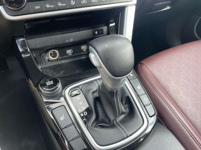 Photo of 2023 Cherry Black Kia Seltos