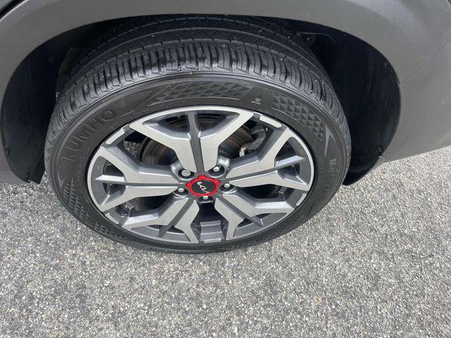 Photo of 2023 Cherry Black Kia Seltos