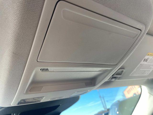 Photo of 2022 Star White Metallic Tri-Coat Ford Escape