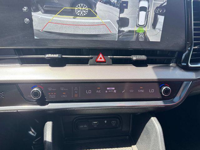 Photo of 2023 Wolf Gray Kia Sportage
