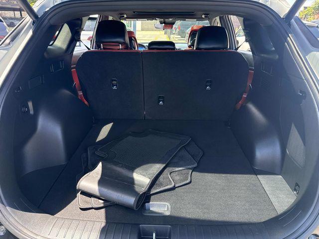 Photo of 2023 Wolf Gray Kia Sportage