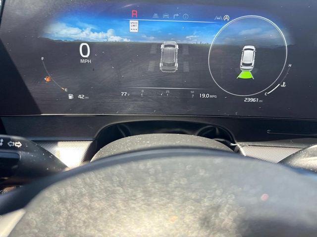 Photo of 2023 Wolf Gray Kia Sportage