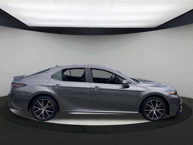 Photo of 2024 Predawn Gray Mica Toyota Camry