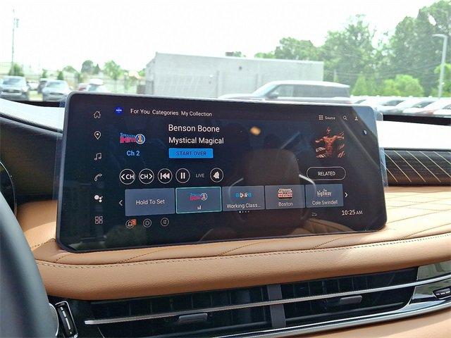 Photo of 2026 Radiant White/Black Obsidian INFINITI QX60