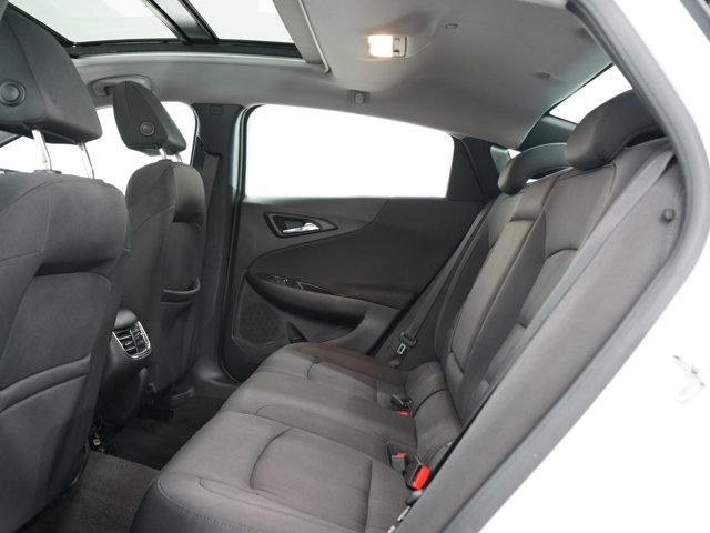 Photo of 2018 Summit White Chevrolet Malibu